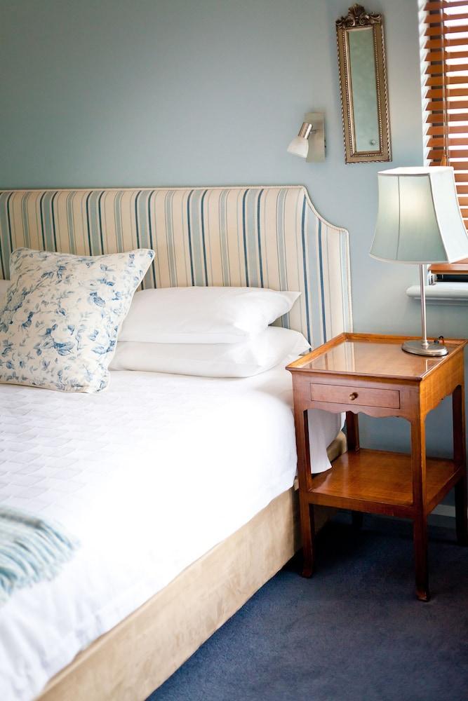 The House At Bayside Hotel